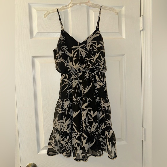 Express Dresses & Skirts - Express Black Patterned Tiered Mini Dress!